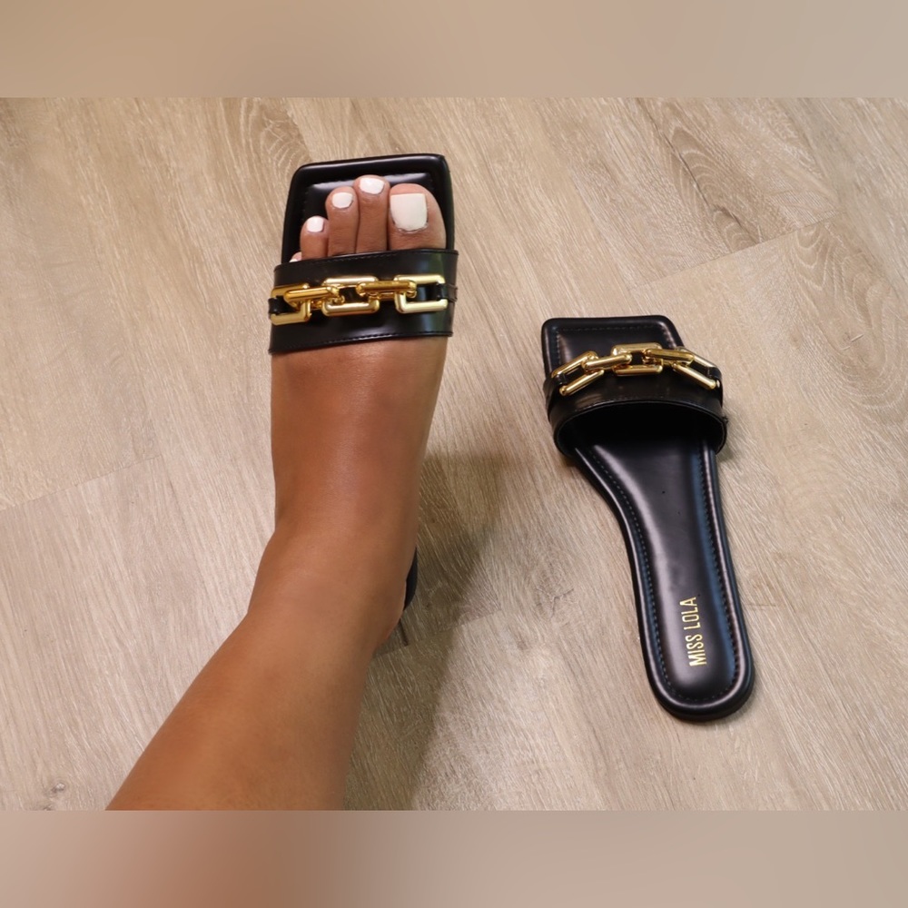 ML Flat Sandals